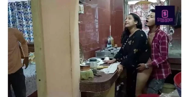 बंगाली वाइफ पकड़ी गई सेक्स करते हुए सेक्सी