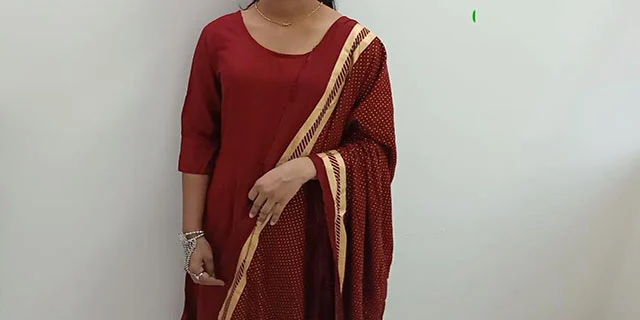 देसी – दिव्या भाभी की पहेली होममेड पॉर्न