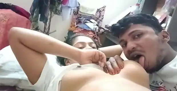 फ्री हिंदी पोर्न हिंदी नंगी लड़की की चूत चुदाई