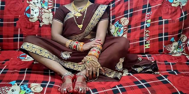 गुजराती भाभी की गरम चूत हिंदी चुदाई