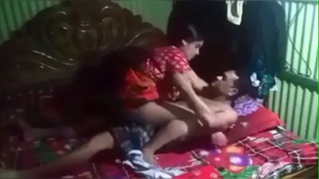एक्सएक्सएक्स – हॉर्नी बांग्ला कपल