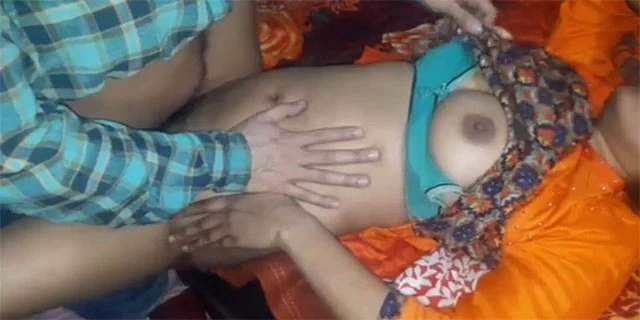स्कूल टीचर की पहली क्सक्सक्स इंडियन चुदाई