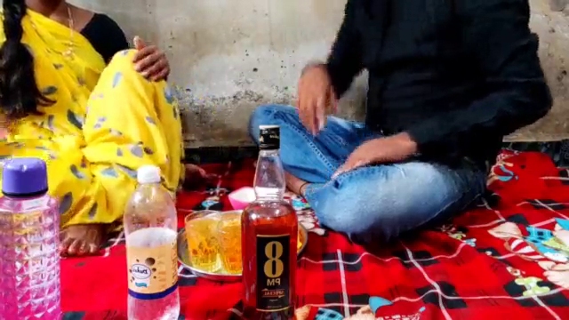 यास्मीन खान फॅमिली डिनर में चोदा चोदी देसी सेक्स